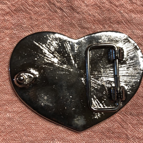 Red Rhinestone Belt Buckle. Nicely constructed, medium to heavy weight.❤️ - Picture 3 of 3